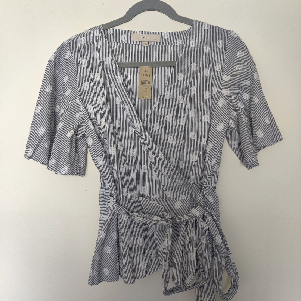 Loft Petite Small wrap top